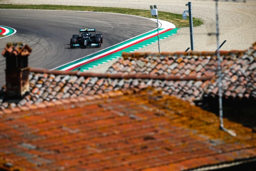 Valtteri Bottas foi o mais rápido da sexta-feira de treinos em Ímola (Foto: Mercedes)
