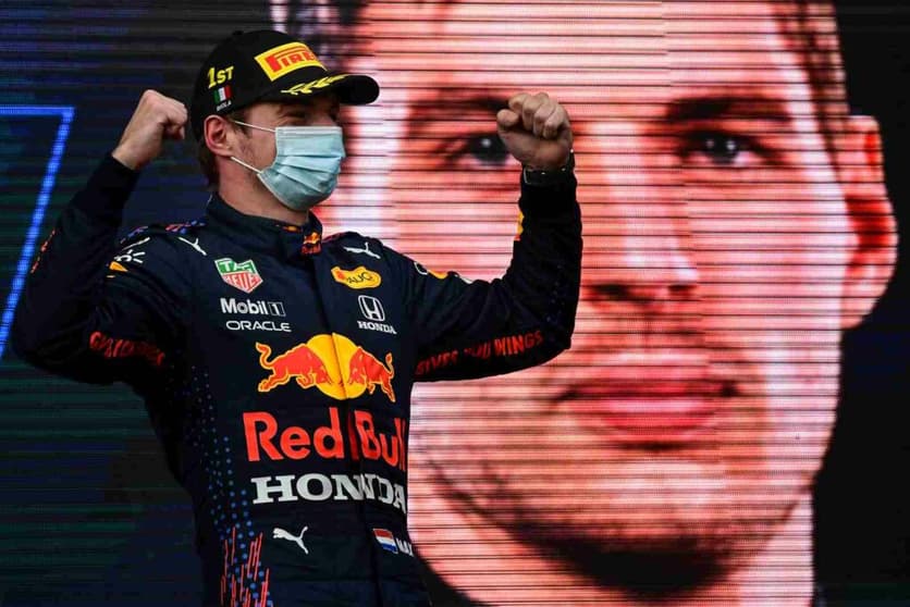Max Verstappen venceu em Ímola (Foto: AFP)