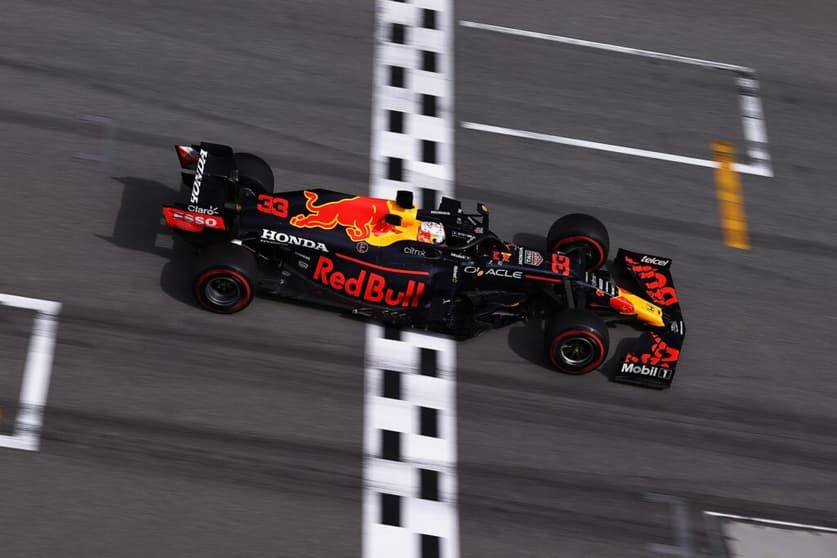 Max Verstappen ficou com a segunda colocação na Espanha (Foto: Lars Baron/Getty Images) 