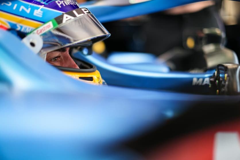 Fernando Alonso ainda não é capaz de bater Esteban Ocon (Foto: Alpine)