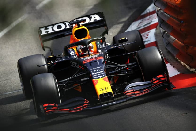 Max Verstappen é o novo líder do Mundial de Pilotos (Foto: Red Bull Pool Content/Getty Images)