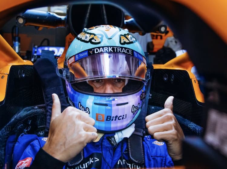 Daniel Ricciardo recuperou energia nas férias de verão (Foto: McLaren)