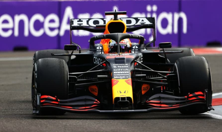 Verstappen crê que a Mercedes vai se recuperar após problemas em Baku e Mônaco (Foto: Red Bull Pool Content)