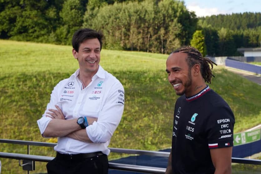 Toto Wolff e Lewis Hamilton vivem longa parceria na Mercedes (Foto: Mercedes)