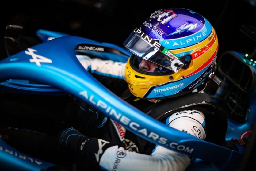 Alonso renovou contrato com a Alpine (Foto: Alpine)