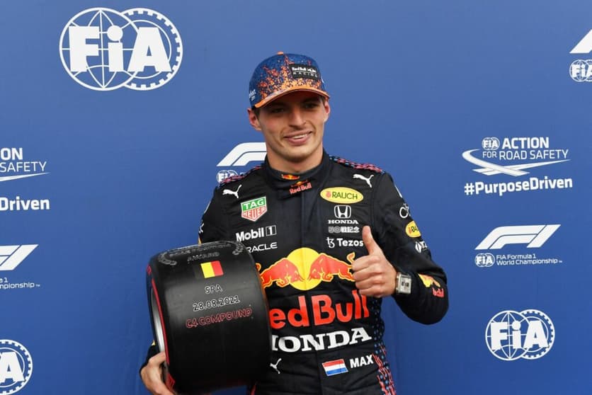 Verstappen comemorou a pole na Bélgica (Foto: Red Bull Content Pool/Getty Images)