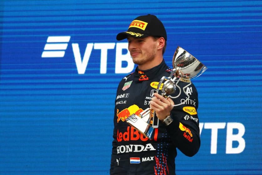 Max Verstappen ganhou 18 posições no GP da Rússia. Largou em 20º e chegou em segundo (Foto: Red Bull Pool Content/Getty Images)