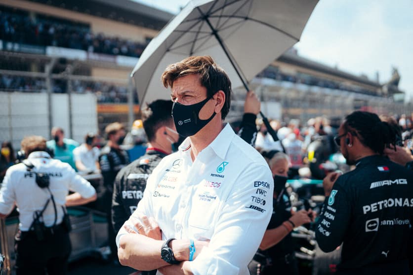 Mercedes conseguiu quarto e sexto lugares na França, mas Wolff não ficou feliz (Foto: Sebastian Kawka/Mercedes)