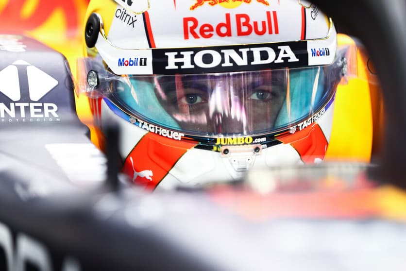 Max Verstappen reportou problemas com os pneus macios à noite (Foto: Mark Thompson/Getty Images/Red Bull Content Pool)