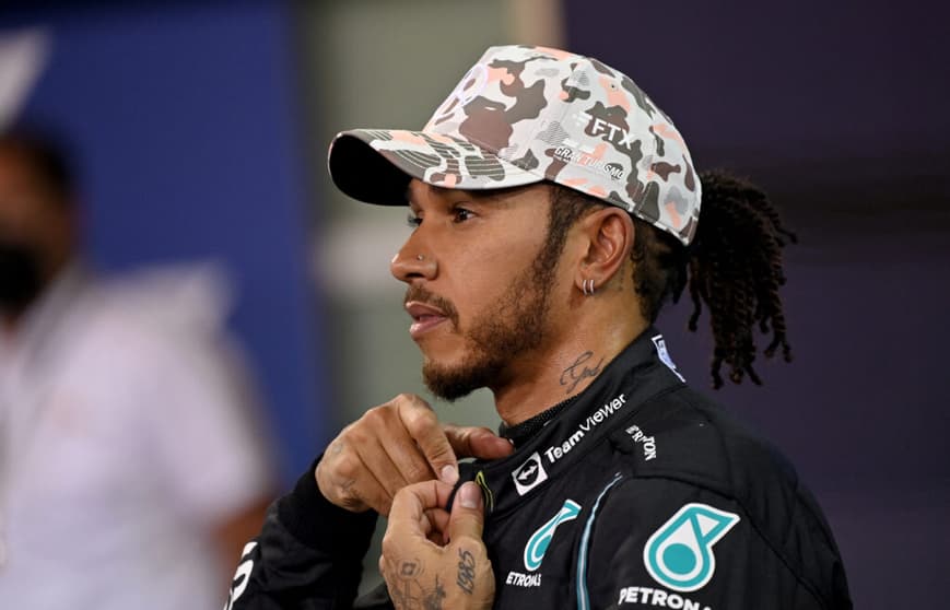 Lewis Hamilton não se pronunciava nas redes sociais desde o GP de Abu Dhabi do ano passado (Foto: AFP)