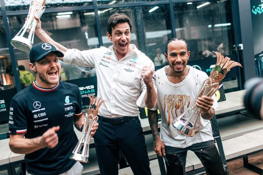 Valtteri Bottas, Toto Wolff e Lewis Hamilton formaram parceria por cinco anos consecutivos (Foto: Mercedes)
