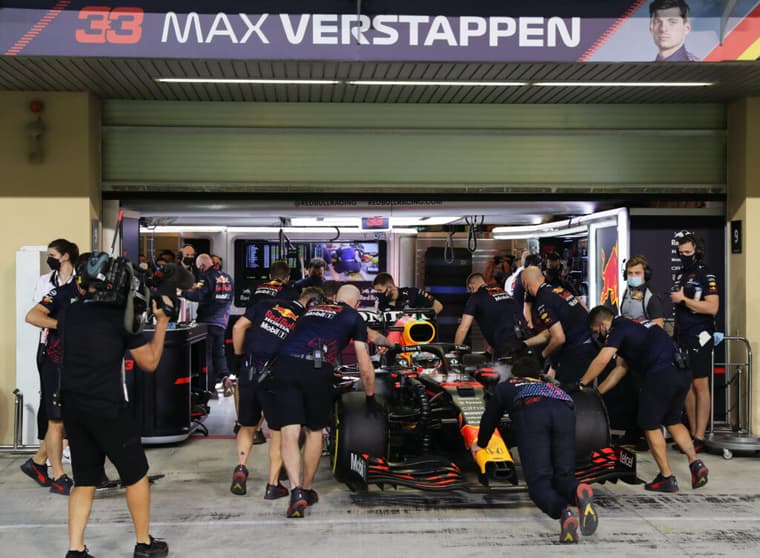 Mecânicos trabalharam à exaustão na temporada 2021 da F1 (Foto: Kamran Jebreili/Red Bull Content Pool/Getty Images)