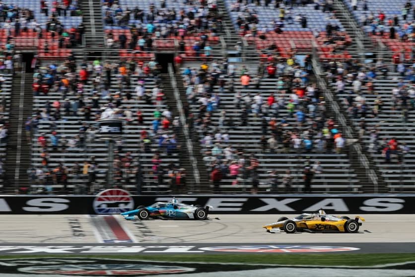 Newgarden venceu após ultrapassagem na última curva (Foto: Indycar)