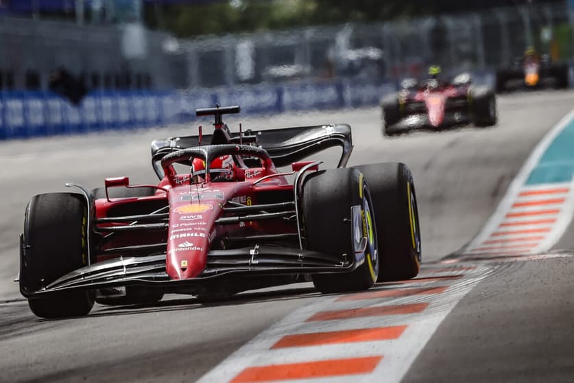 Charles Leclerc será o representante da Ferrari em dia de filmagem (Foto: AFP)
