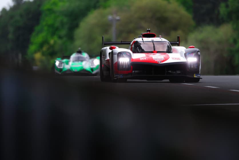 Toyota #7 lidera 24 Horas de Le Mans com um terço de prova (Foto: WEC)