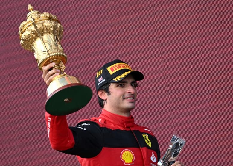 Carlos Sainz venceu o GP da Inglaterra com a Ferrari. Mas foi o bastante? (Foto: AFP)