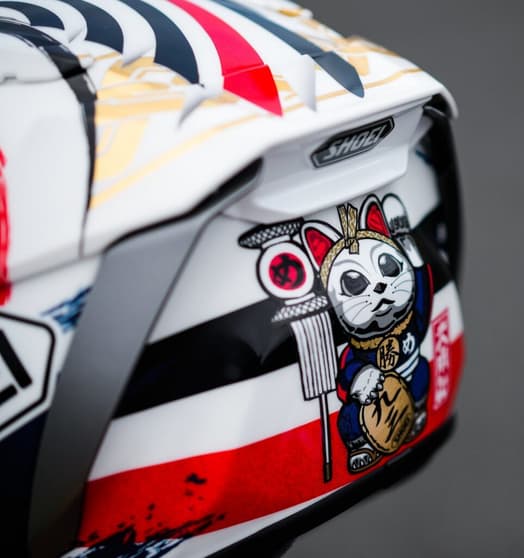 Gato da sorte marcou presença no capacete de Marc Márquez (Foto: Reprodução)