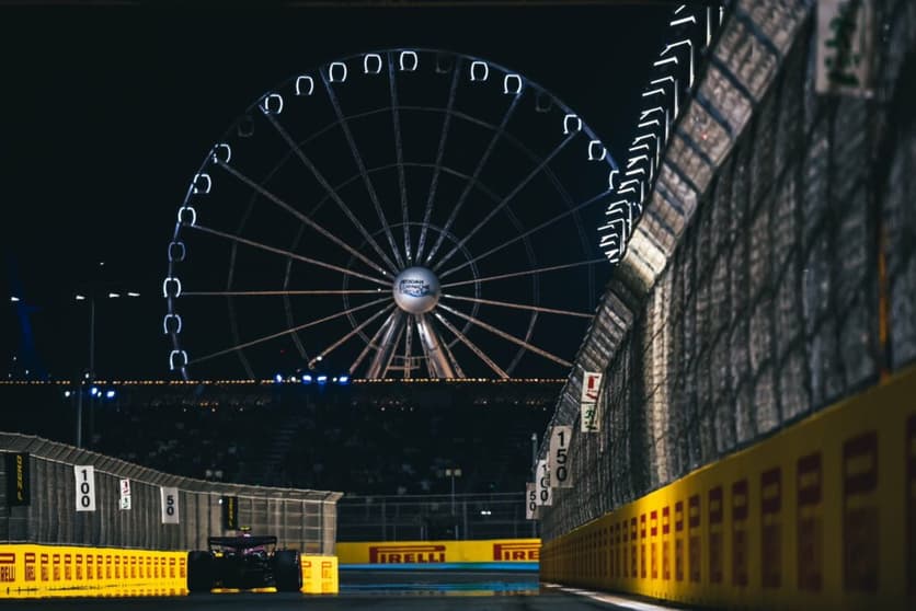 A noite da Fórmula 1 em Jedá (Foto: Alpine)