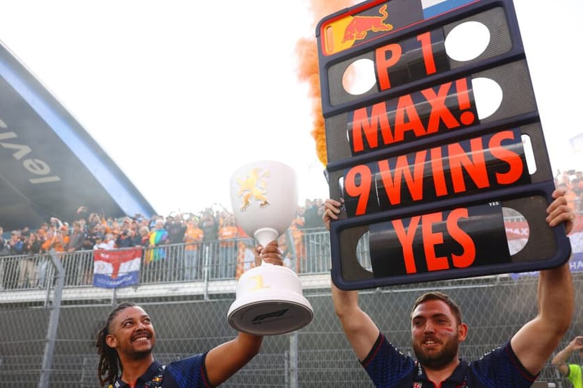 Red Bull celebra vitória de Max Verstappen (Foto: Mark Thompson/Getty Images)