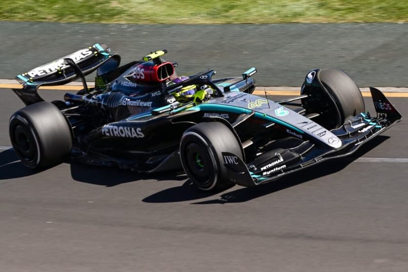 Lewis Hamilton abandonou o GP da Austrália de maneira precoce (Foto: AFP) 
