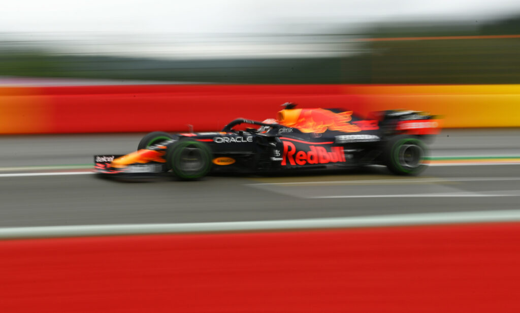 Verstappen lidera el Red Bull 1-2 en Free Training 3 en Bélgica