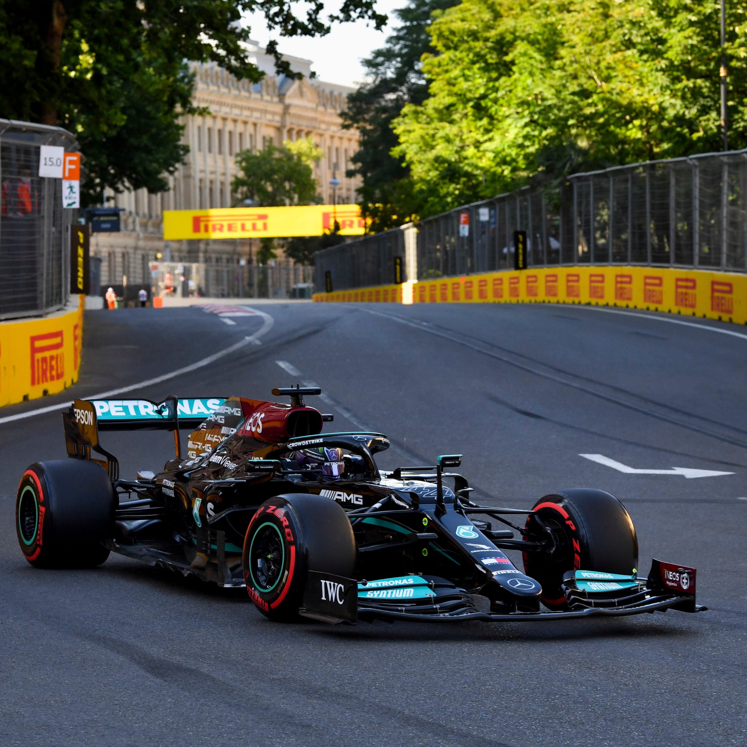 A Mercedes mudou tudo no carro para sábado, e Hamilton esteve em um ótimo dia (Crédito: Twitter / MercedesAMGF1)