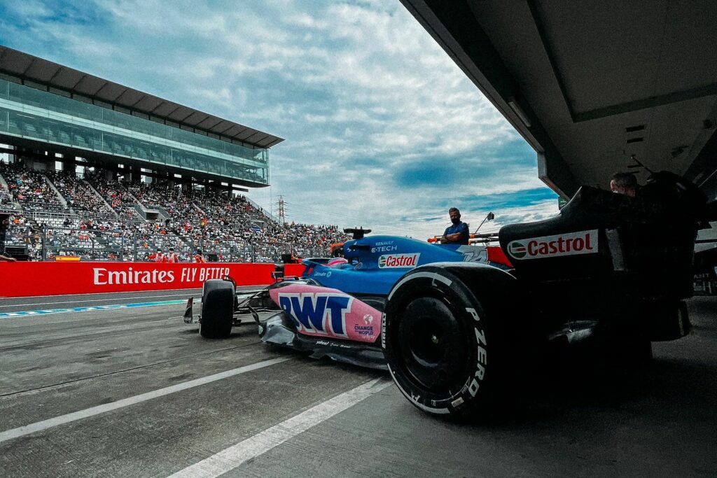 Verstappen domina treinos livres para GP do Japão de F1 - Esportes - ANSA  Brasil