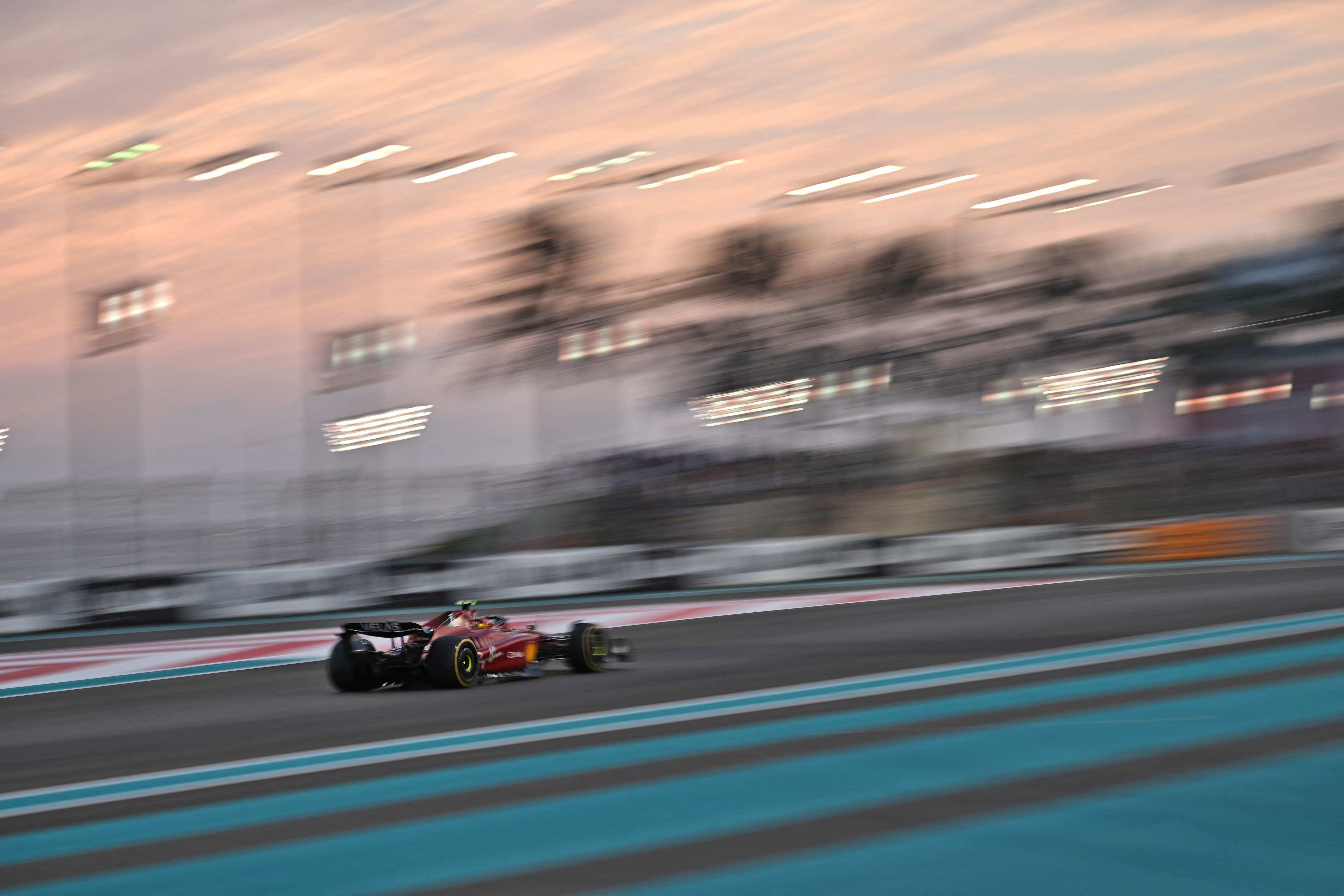 Fórmula 1: veja horários de treinos e corrida do GP de Abu Dhabi, o último  de 2022, neste fim de semana - ISTOÉ DINHEIRO