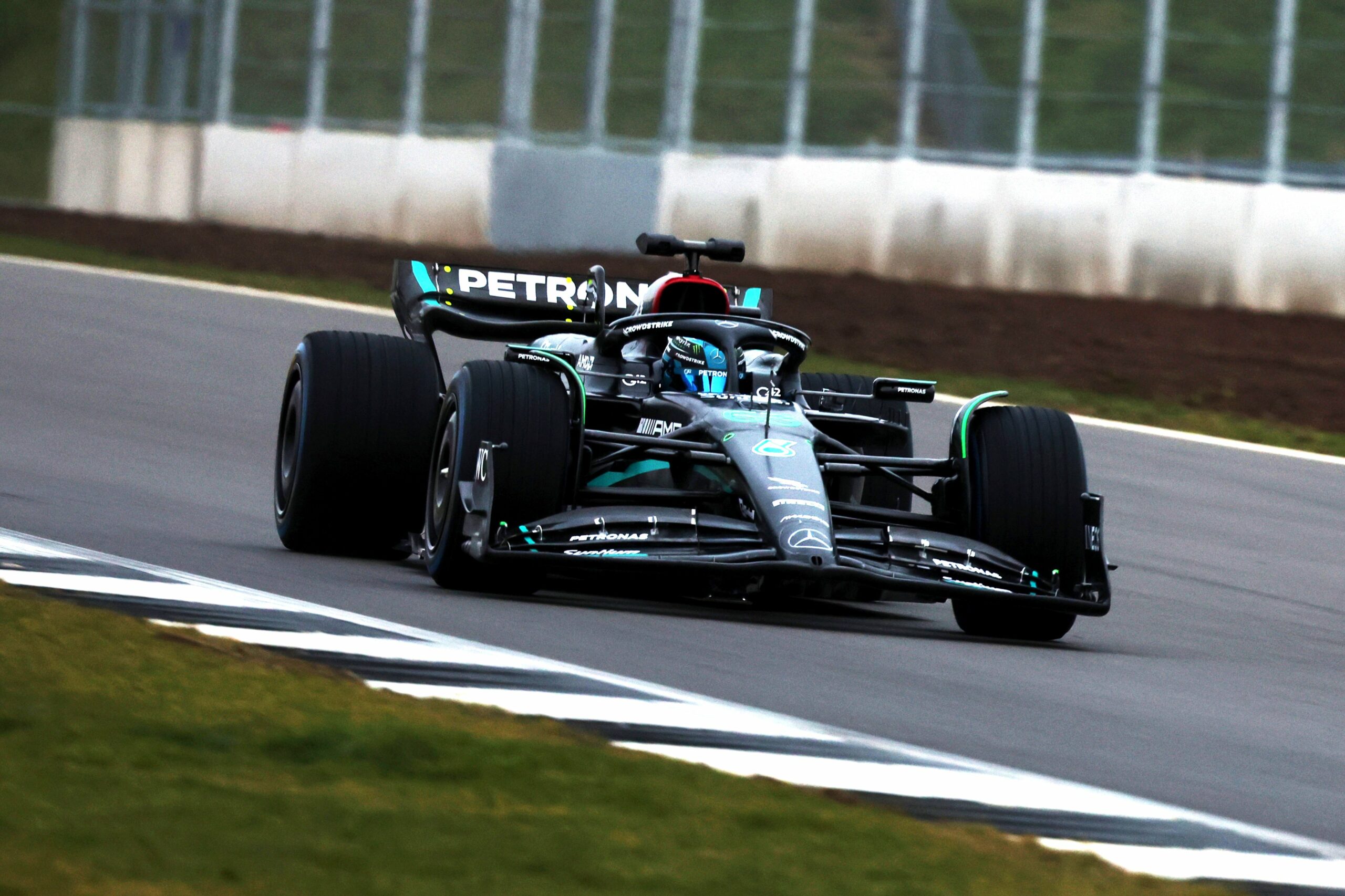 Mercedes escala Russell para começar prétemporada da F1 Notícia de