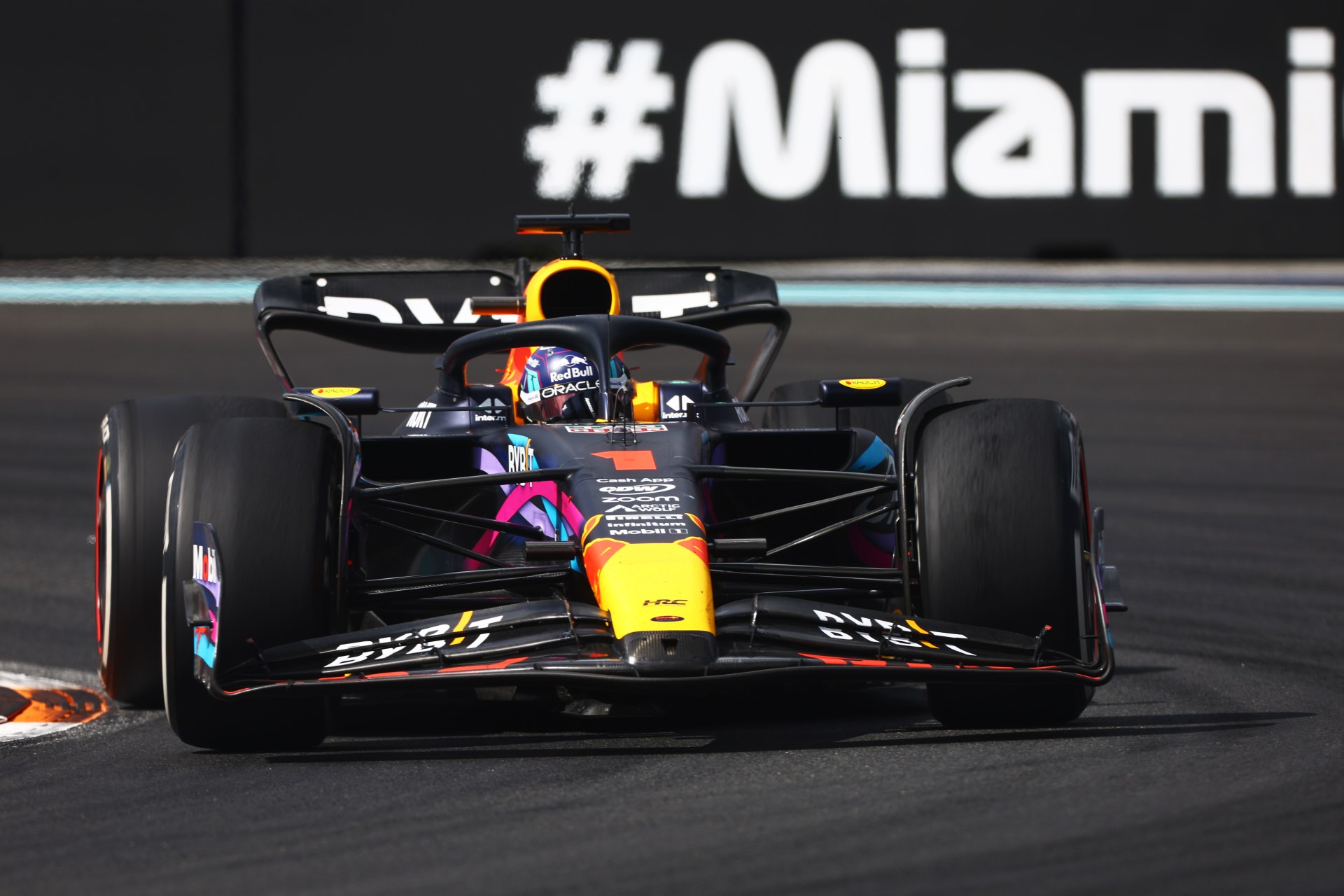 Treino 2 México: Verstappen na frente, Alonso a assustar