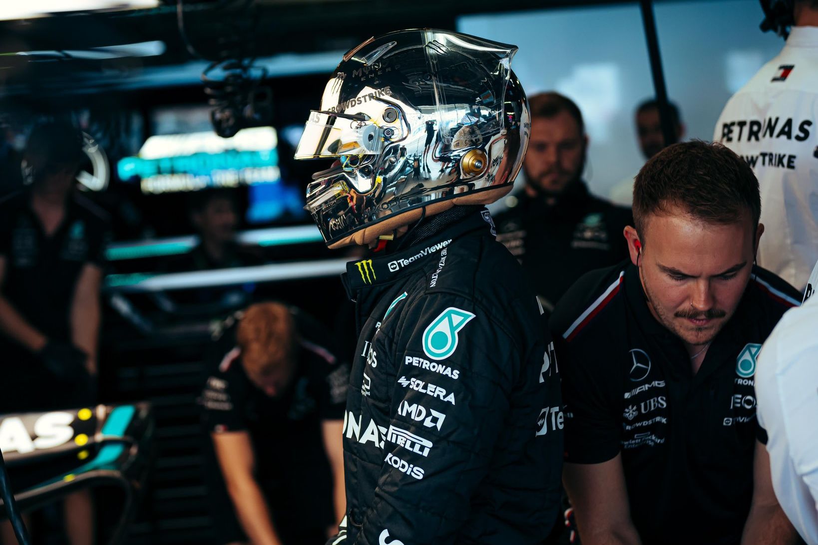 Lewis Hamilton domina treinos livres para o Grande Prêmio do Japão