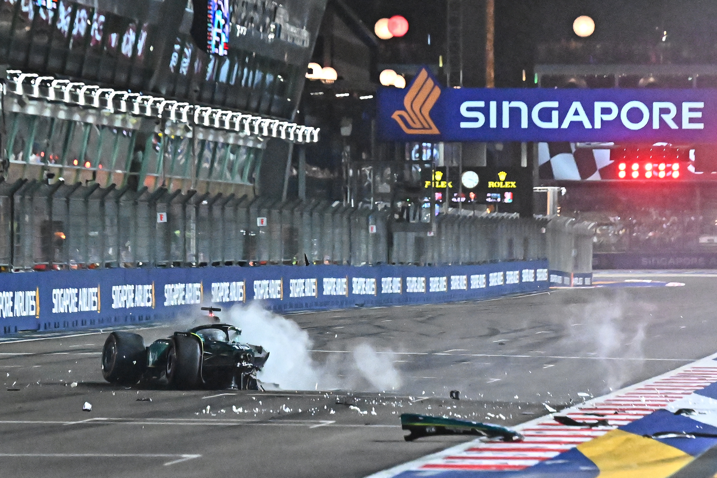Lance Stroll bate forte e treino do GP de Singapura é interrompido