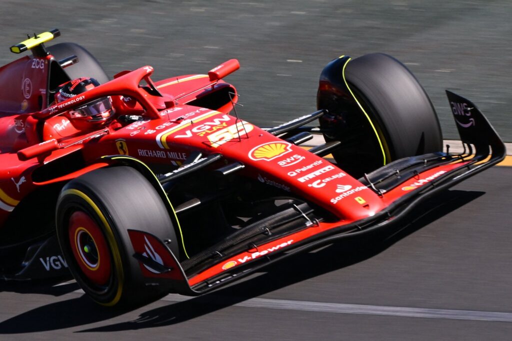 Sainz completa retorno triunfal e vence GP da Austrália de F1 - Notícia de  Fórmula 1 - Grande Prêmio